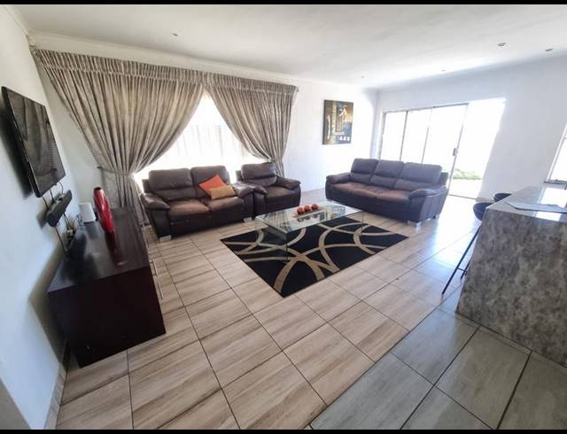 4 BEDROOM HOUSE FOR SALE IN VERWOERDPARK